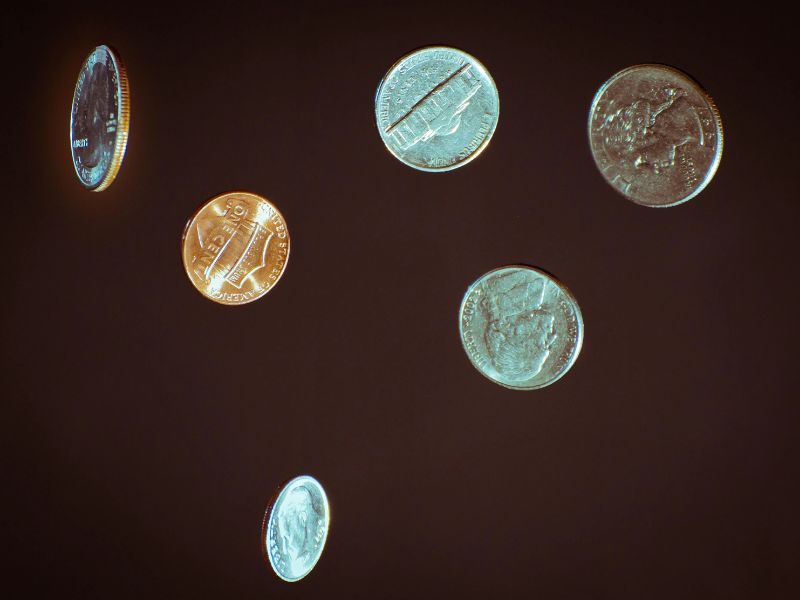 Có thể áp dụng trò tung đồng xu vào nhiều tình huống khác nhau